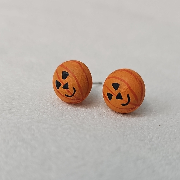 Mini Pumpkin Stud Earrings Costume Party Novelty Fun - Picture 1 of 6